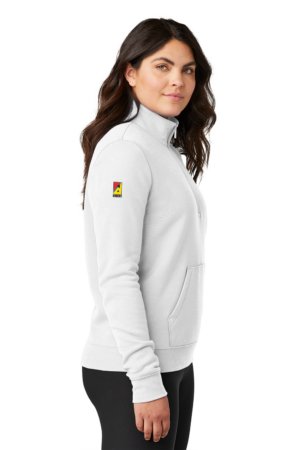 Women's Club Fleece Sleeve Swoosh 1/2-Zip