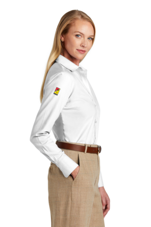 Women's Wrinkle-Free Stretch Nailhead Shirt