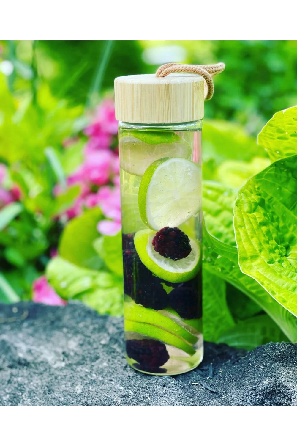 Alternative view of 20oz Glass Bottle